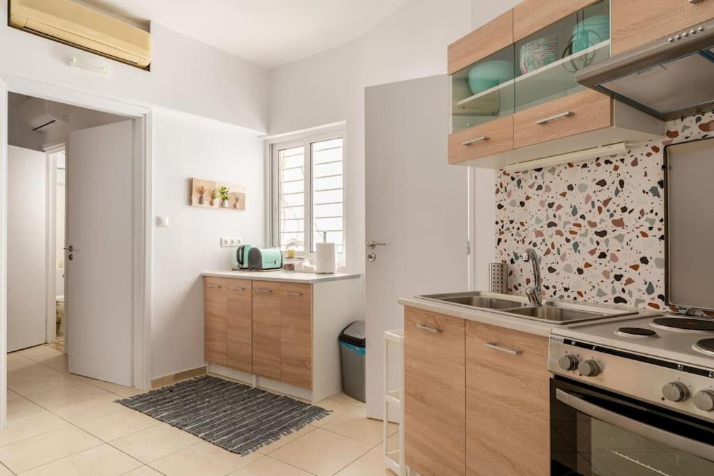 Brand New Bright Modern 6Bdr Apt-1Min To Acropolis Афины Экстерьер фото